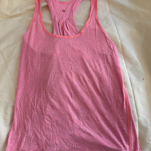 Lululemon pink athletic top - Picture 2 of 5